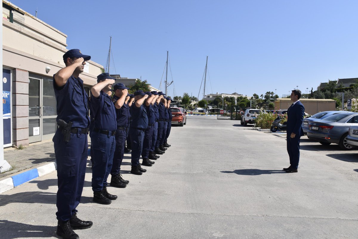 Didim Kaymakamı, Sahil Güvenlik Komutanlığı'nı Ziyaret Etti