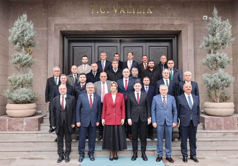 Tarıma Dayalı Jeotermal Seracılık İhtisas Organize Sanayi Bölgesi’nde Çalışmalar Hızlandı