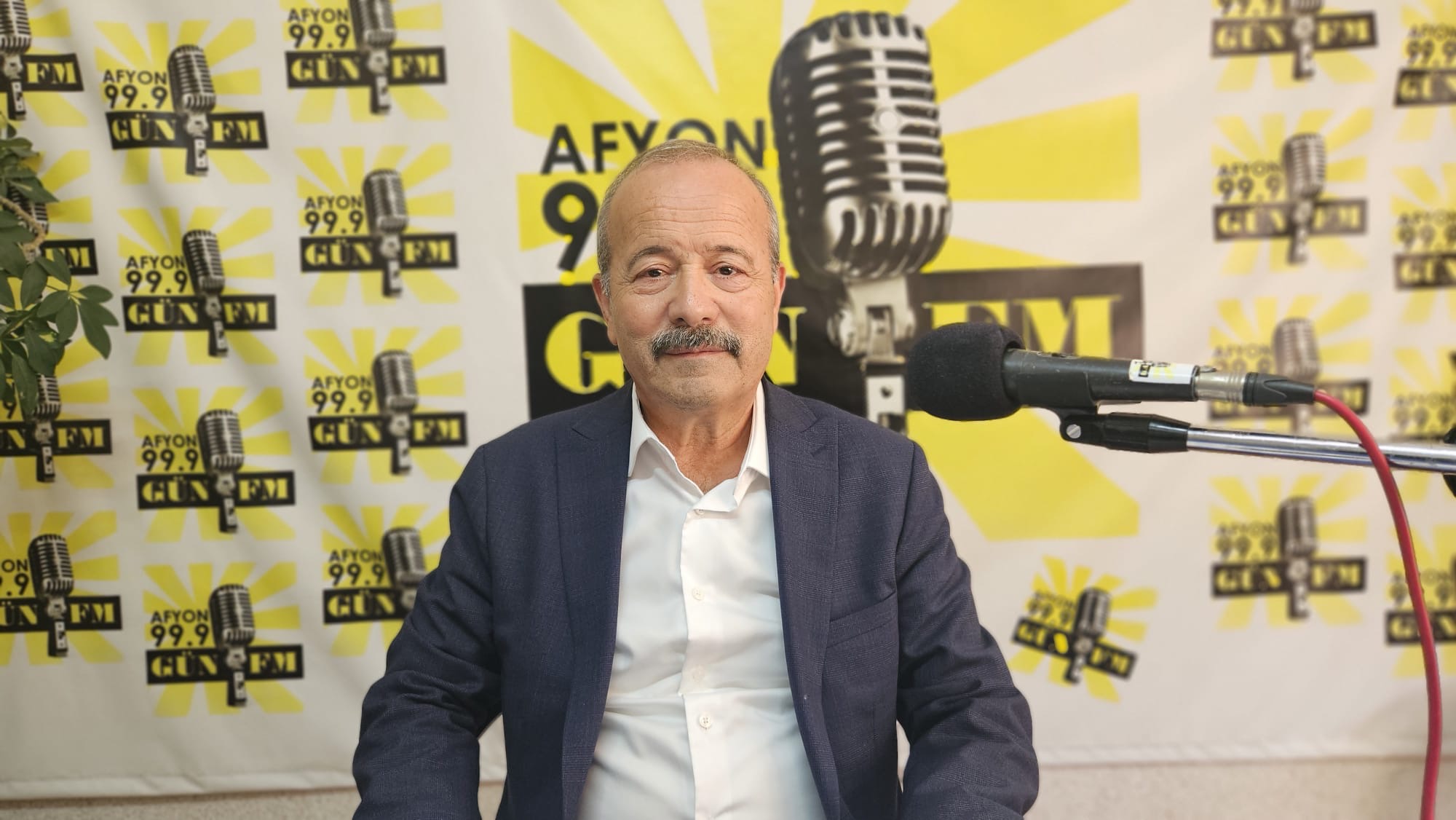 Milliyetçi Hareket Partisi Afyonkarahisar Milletvekili Mehmet Taytak, Gün FM de İsmail Akar’a konuk oldu.