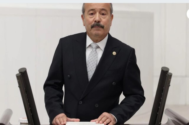 MHP Afyonkarahisar Milletvekili Mehmet Taytak’ın girişimleriyle gündeme taşınan kültürel miras uzmanlarının özlük haklarına ilişkin mücadelede önemli bir gelişme yaşandı.