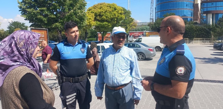 Emniyet Ekiplerinden AVM ve ATM Önlerinde Bilgilendirme Çalışması