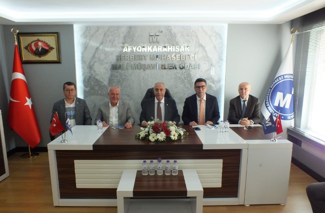 TURMOB GENEL BASKAN ADAYI YILDIZ AFYON DA MESKEKTASLARIYLA BULUŞTU