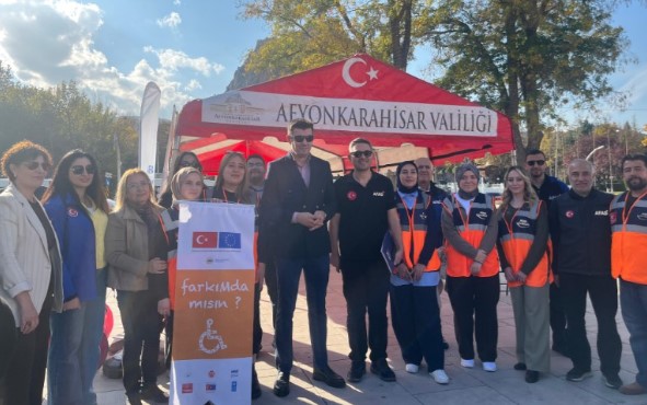 AFYONKARAHİSAR İL AFAD MÜDÜRLÜĞÜ farkıMda mısın Projesi Deprem  Yapıldı..