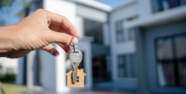 Konut satışları artıyor, fiyatlar reelde geriliyor