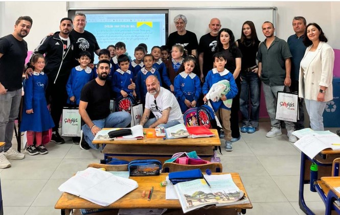 Beşiktaş Çarşı Grubundan Anlamlı Destek.