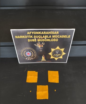 Afyonkarahisar Otogarında Uyuşturucu Operasyonu: 2 Şüpheli Tutuklandı