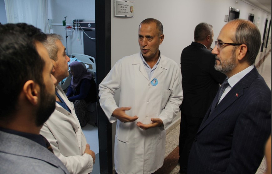 Afyonkarahisar Devlet Hastanesi’nden Başarılı Bir Operasyon Daha Girişimsel Radyoloji Ekibinden Hayat Kurtaran Müdahale.