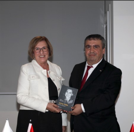 İlk protokol dersi babaanneden