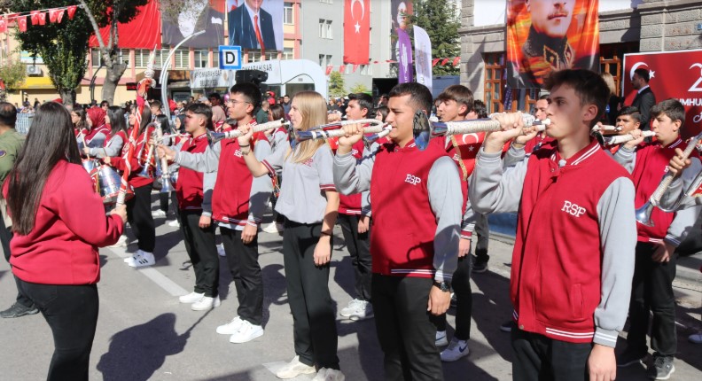 ﻿ Kentte, Cumhuriyet’in 102’nci yılı gurur ve heyecan içinde kutlandı.