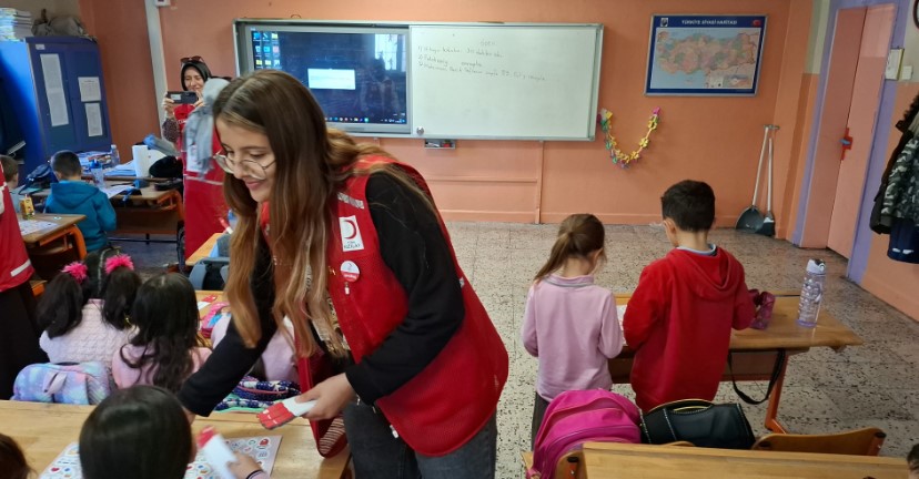 ÖĞRENCİLER KIZILAY’I TANIDILAR
