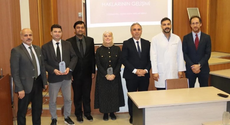 AFSÜ Hastanesi, Dünya Hasta Hakları Günü kapsamında düzenlediği programda sağlık hizmetlerinde hasta haklarının gelişimini ele alan bir panel gerçekleştirdi.