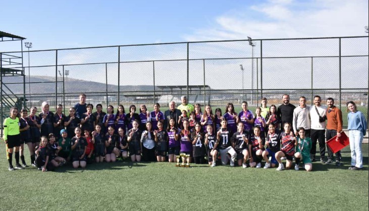 Okul Sporları Yıldız Kızlar Futbol Final Müsabakaları Sona Erdi