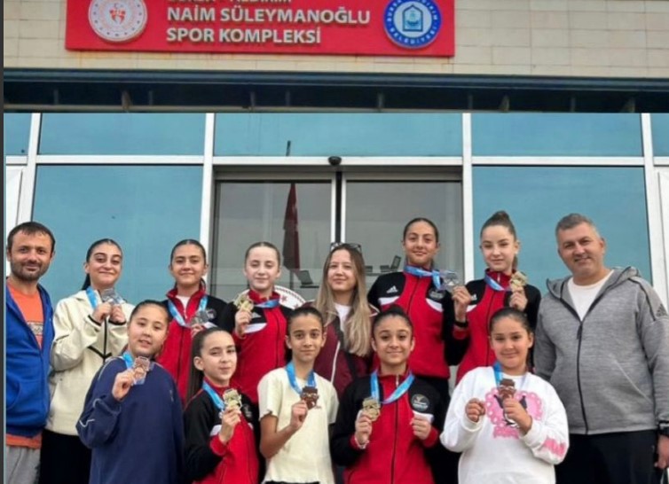 Afyonkarahisar Karate Kafilesi, Türkiye Spor Toto Yıldızlar Karate Ligi 1. Etapta Büyük Başarı Elde Etti
