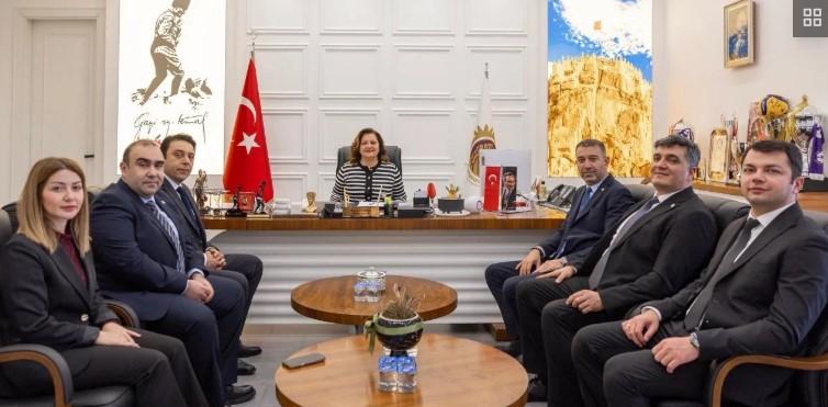 Afyonkarahisar Belediyesi ile Eczacı Odası’ndan Sağlık Hizmetlerinde İş Birliği Görüşüldü.