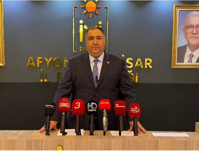 İYİ Parti Afyonkarahisar İl Başkanı  Muhammet Mısırlıoğlu’ndan Regaip Kandili Mesaj