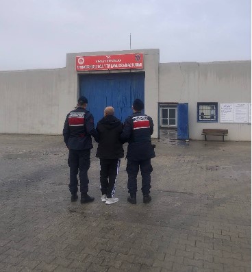 Afyonkarahisar’da 25 Yıl Hapis Cezası Bulunan Firari Yakalandı