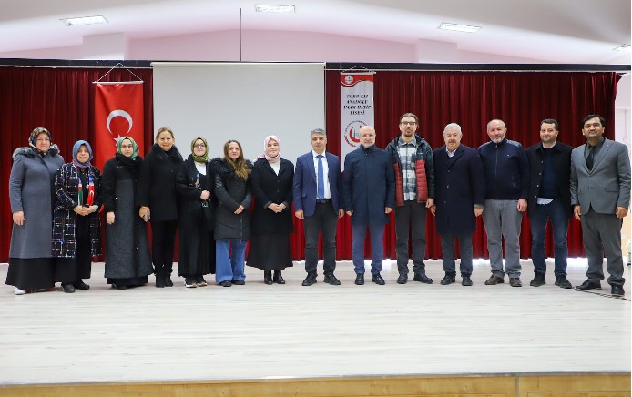 Kadınanalar Kültür Derneği’nden Gençlere Diriliş Çağrısı: Prof. Dr. Yusuf Dinç Afyonkarahisar’da Konuştu