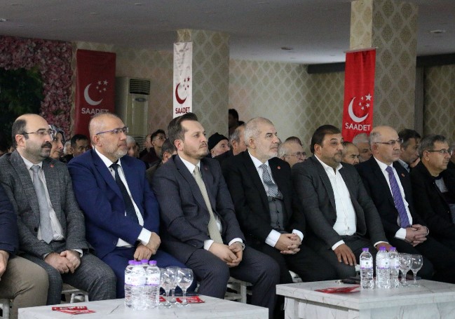 ÇOK ZENGİN BİR ÜLKEYİZ AMA İKTİDARI BİR TÜRLÜ DOYURAMIYORUZ”