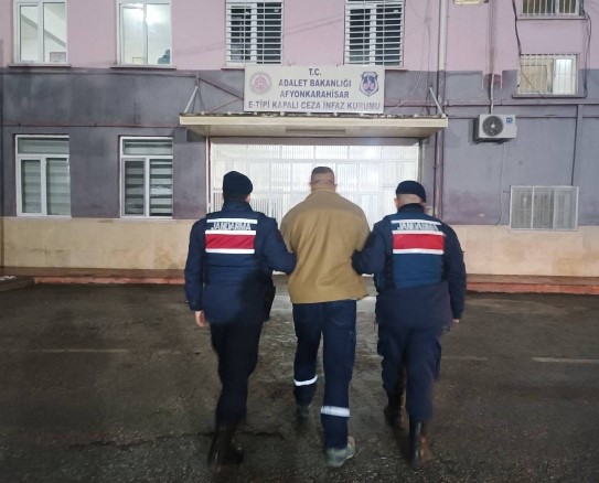 Afyonkarahisar’da 30 Yıl Hapis Cezası Bulunan Firari Yakalandı