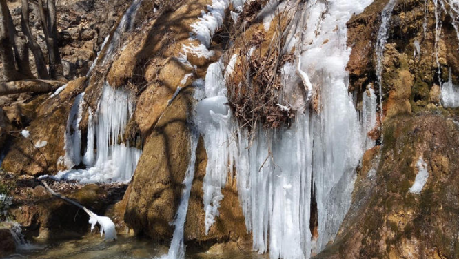 Bölge genelinde hava sıcaklıklarının düşmesiyle birlikte kuvvetli buzlanma ve don tehlikesine Dikkat