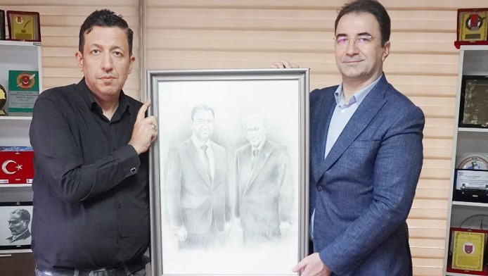 Sezer Küçük Kurt'a Altaş'tan Anlamlı Hediye