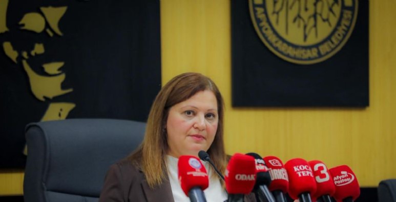    “İNSANLARI BORÇLANDIRMADAN KONUT VE İŞ YERİ SAHİBİ YAPACAĞIZ”