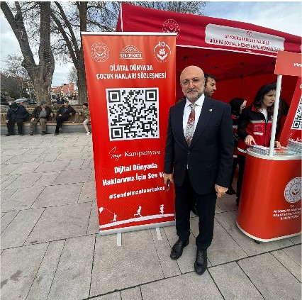 BAŞKAN ŞAHİN EVLATLARIMIZI DİJİTAL RİSKLERDEN KORUMAK SORUMLULUĞUMUZDUR