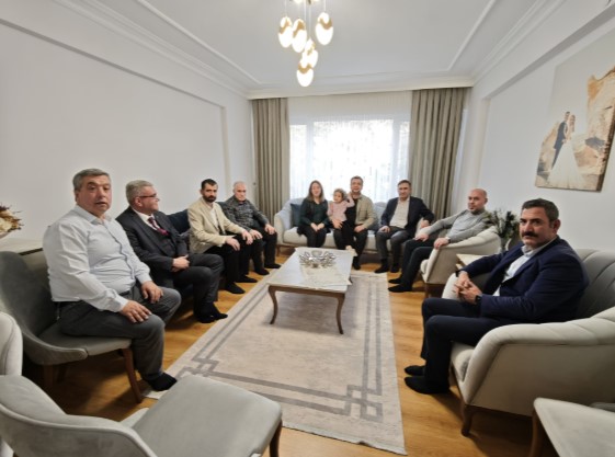 AK Parti Afyonkarahisar Milletvekili Dr. Hasan Arslan Sandıklı’da Sahadaydı