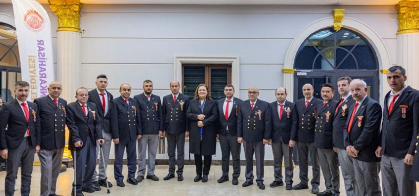 BAŞKAN BURCU KÖKSAL, ŞEHİT YAKINLARI VE GAZİLERLE İFTARDA BULUŞTU