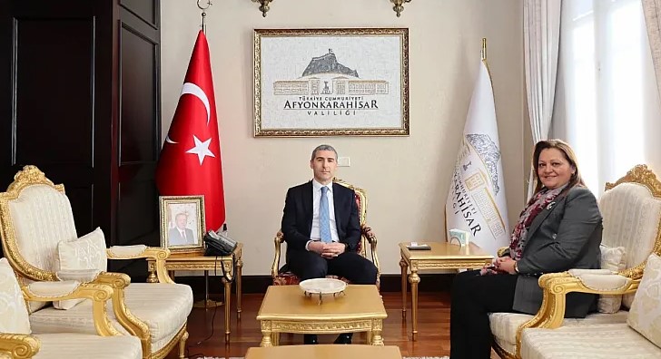 Afyonkarahisar Belediye Başkanı Burcu Köksal, göreve başlayan Afyonkarahisar Valisi Dr. Naci Aktaş’a hayırlı olsun ziyareti.